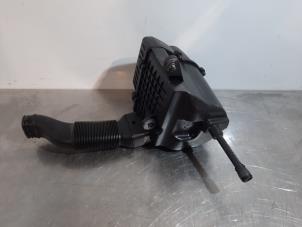 Begagnade Luftfilterhus Skoda Roomster (5J) 1.2 TSI Pris € 54,45 Inklusive moms erbjuds av Autohandel Didier