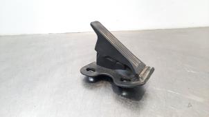 Gebruikte Gaspedaal Mazda CX-3 (DJ/DK) 2.0 SkyActiv-G 120 Prijs € 66,55 Inclusief btw aangeboden door Autohandel Didier