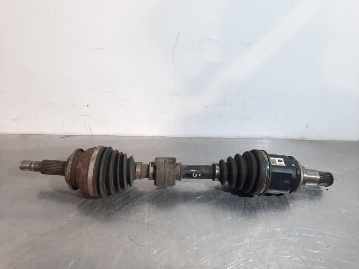 Aandrijfas links-voor van een Toyota RAV4 (A3) 2.2 D-4D-F 16V 4x4 2012