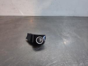 Gebruikte Start/Stop schakelaar Opel Mokka/Mokka X 1.4 Turbo 16V 4x2 Prijs € 18,15 Inclusief btw aangeboden door Autohandel Didier