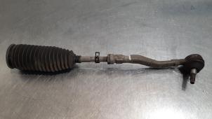 Używane Drazek kierowniczy lewy Peugeot 208 I (CA/CC/CK/CL) 1.0 Vti 12V PureTech Cena € 48,40 Z VAT oferowane przez Autohandel Didier