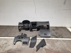 Begagnade Instrumentbräda Nissan Pulsar (C13) 1.2 DIG-T 16V Pris € 592,90 Inklusive moms erbjuds av Autohandel Didier