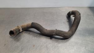 Begagnade Kylarslang Renault Grand Scénic IV (RFAR) 1.3 TCE 140 16V Pris € 36,30 Inklusive moms erbjuds av Autohandel Didier