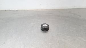 Begagnade Lock, expansionskärl Citroen Berlingo 1.5 BlueHDi 100 Pris € 18,15 Inklusive moms erbjuds av Autohandel Didier