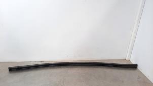 Begagnade Gummi, motorhuv Cupra Born 58 Pris € 18,15 Inklusive moms erbjuds av Autohandel Didier