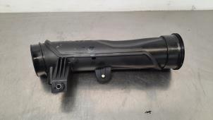 Gebruikte Aanzuigslang Lucht Volvo XC40 (XZ) 2.0 D3 16V Prijs € 42,35 Inclusief btw aangeboden door Autohandel Didier