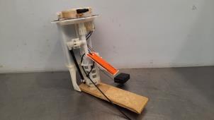 Begagnade Elektrisk bränslepump Toyota Yaris III (P13) 1.5 16V Dual VVT-iE Pris € 66,55 Inklusive moms erbjuds av Autohandel Didier