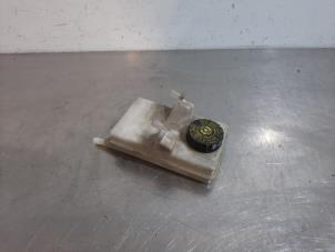 Gebruikte Remvloeistof reservoir Citroen Berlingo 1.6 Hdi, BlueHDI 75 Prijs € 24,20 Inclusief btw aangeboden door Autohandel Didier