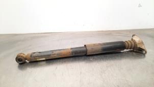 Gebruikte Schokbreker rechts-achter Mazda CX-5 I (KE,GH) 2.2 Skyactiv D 175 16V 4WD Prijs € 36,30 Inclusief btw aangeboden door Autohandel Didier