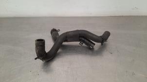 Używane Waz chlodnicy Renault Captur (2R) 1.2 TCE 16V EDC Cena € 30,25 Z VAT oferowane przez Autohandel Didier