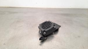 Używane Glosnik Nissan Leaf (ZE1) 39/40kWh Cena € 24,20 Z VAT oferowane przez Autohandel Didier