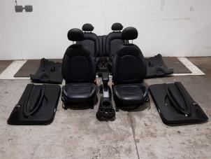 Begagnade Klädsel, uppsättning (komplett) Mini Paceman (R61) 1.6 16V Cooper S ALL4 Pris € 459,80 Inklusive moms erbjuds av Autohandel Didier