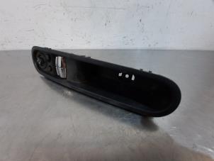 Begagnade Spak, rattstång Mini Paceman (R61) 1.6 16V Cooper S ALL4 Pris € 36,30 Inklusive moms erbjuds av Autohandel Didier