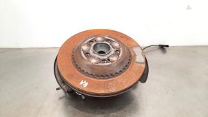 Gebruikte Fusee rechts-achter Mercedes S (222.0/222.1) 3.0 S-400d 4-Matic Prijs € 266,20 Inclusief btw aangeboden door Autohandel Didier