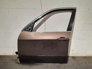 Używane Drzwi lewe przednie wersja 4-drzwiowa BMW X5 (E70) xDrive 50i 4.4 V8 32V Cena € 332,75 Z VAT oferowane przez Autohandel Didier