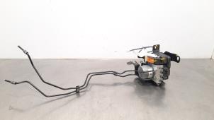 Begagnade ABS-pump Peugeot 5008 II (M4/MC/MJ/MR) 1.2 12V e-THP PureTech 130 Pris € 399,30 Inklusive moms erbjuds av Autohandel Didier