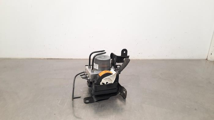 ABS-pump från en Peugeot 308 (F3/FB/FH/FM/FP) 1.2 12V PureTech 110 2022