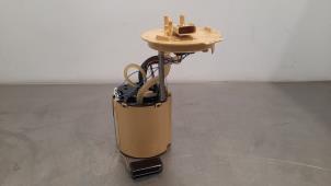 Używane Elektryczna pompa paliwa Opel Astra K 1.5 CDTi 122 12V Cena € 133,10 Z VAT oferowane przez Autohandel Didier