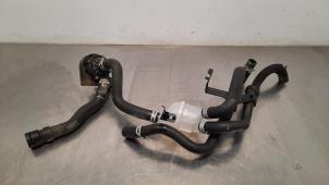 Gebruikte Extra waterpomp Opel Astra K 1.5 CDTi 122 12V Prijs € 96,80 Inclusief btw aangeboden door Autohandel Didier