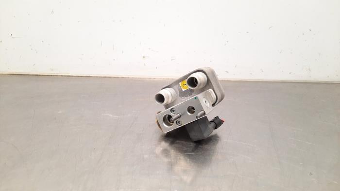 Airco Condensor van een Peugeot 5008 II (M4/MC/MJ/MR) 1.2 12V e-THP PureTech 130 2022