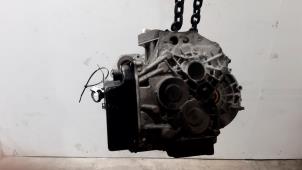 Begagnade Växellåda Volkswagen T-Roc I 2.0 R TSI 16V 4Motion Pris € 2.299,00 Inklusive moms erbjuds av Autohandel Didier