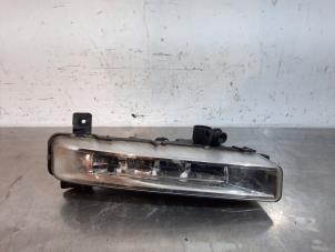 Gebruikte Dagrijverlichting links BMW 5 serie (G30) 540d xDrive 3.0 TwinPower Turbo 24V Prijs € 102,85 Inclusief btw aangeboden door Autohandel Didier