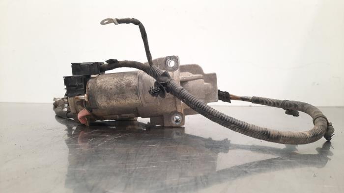 Startmotor från en Ford Ranger 2.0 EcoBlue 16V 4x4 2020