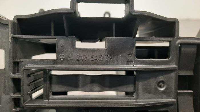 Batteri från en Mercedes-Benz CLA (118.3) 1.3 CLA-250 e Turbo 16V 2020