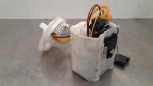 Begagnade Elektrisk bränslepump Mercedes CLA (118.3) 1.3 CLA-250 e Turbo 16V Pris € 96,80 Inklusive moms erbjuds av Autohandel Didier