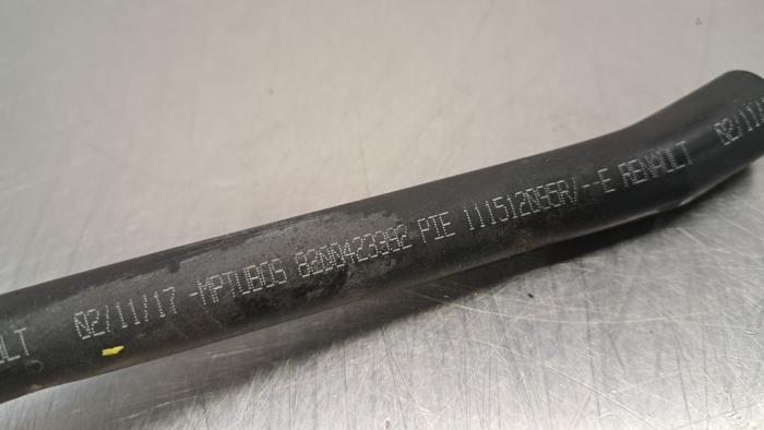 Oljemätsticka från en Renault Captur (2R) 1.5 Energy dCi 90 FAP 2018