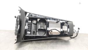 Gebruikte Middenconsoles Mercedes CLA (118.3) 2.0 CLA-220d Prijs € 133,10 Inclusief btw aangeboden door Autohandel Didier