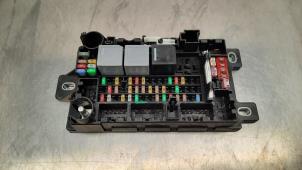 Gebruikte Zekeringkast Jaguar E-Pace 2.0 D 180 16V AWD Prijs € 102,85 Inclusief btw aangeboden door Autohandel Didier