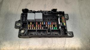 Gebruikte Zekeringkast Jaguar E-Pace 2.0 D 180 16V AWD Prijs € 102,85 Inclusief btw aangeboden door Autohandel Didier