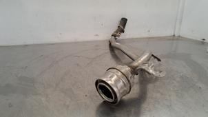 Begagnade Påfyllningsrör, bränsletank Mercedes A (177.0) 1.3 A-180 Turbo 16V Pris € 54,45 Inklusive moms erbjuds av Autohandel Didier