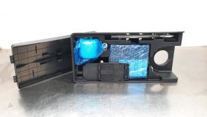 Begagnade Däckreparationssats Peugeot 308 (F3/FB/FH/FM/FP) 1.2 12V PureTech 110 Pris € 42,35 Inklusive moms erbjuds av Autohandel Didier