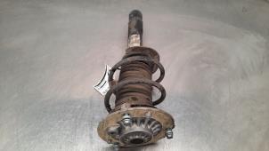 Gebruikte Schokdemper rechts-voor Mini Mini (F56) 1.5 12V Cooper Prijs € 133,10 Inclusief btw aangeboden door Autohandel Didier