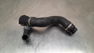 Gebruikte Radiateurslang Mercedes Sprinter 3,5t (907.6/910.6) 315 CDI 2.0 D RWD Prijs € 66,55 Inclusief btw aangeboden door Autohandel Didier