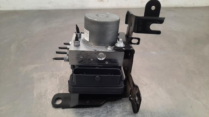 ABS-pump från en Peugeot 308 (F3/FB/FH/FM/FP) 1.2 12V PureTech 110 2023