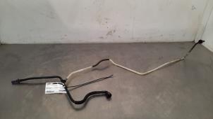 Gebruikte Brandstofleiding Renault Trafic (1FL/2FL/3FL/4FL) 2.0 dCi 16V 170 Prijs € 54,45 Inclusief btw aangeboden door Autohandel Didier