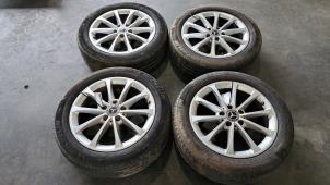 Begagnade Hjuluppsättning + däck Mercedes A (177.0) 1.3 A-180 Turbo 16V Pris € 459,80 Inklusive moms erbjuds av Autohandel Didier