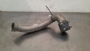 Begagnade Laddluftkylarrör Mercedes A-Klasse AMG (177.0) 2.0 A-35 AMG Turbo 16V 4Matic Pris € 54,45 Inklusive moms erbjuds av Autohandel Didier