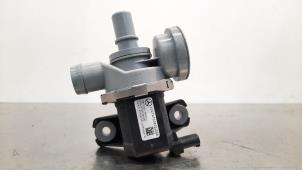 Gebruikte Brandstofpomp Elektrisch Mercedes CLA (118.3) 1.3 CLA-250 e Turbo 16V Prijs € 133,10 Inclusief btw aangeboden door Autohandel Didier