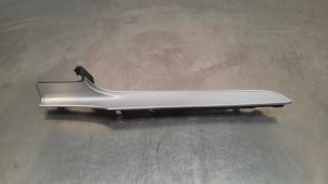 Begagnade Dekorstripe Mercedes C Estate (S205) C-220d 2.0 Turbo 16V Pris € 133,10 Inklusive moms erbjuds av Autohandel Didier