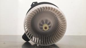 Begagnade Fläktmotor för uppvärmning och ventilation Jaguar F-Pace 3.0 D 24V AWD Pris € 66,55 Inklusive moms erbjuds av Autohandel Didier