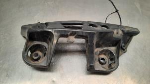 Begagnade Stötfångarfäste, vänster bak Mercedes CLA (117.3) 2.2 CLA-200 CDI, 200 d 16V Pris € 30,25 Inklusive moms erbjuds av Autohandel Didier