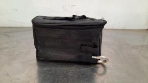 Begagnade Däckreparationssats Peugeot 308 (F3/FB/FH/FM/FP) 1.5 Blue HDi 130 16V Pris € 66,55 Inklusive moms erbjuds av Autohandel Didier