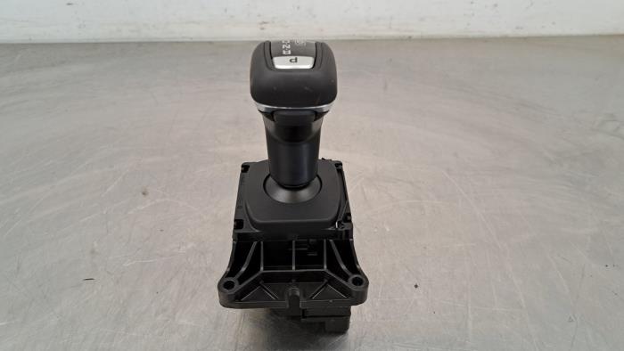 Växelspak från en Land Rover Defender II 90 3.0 D300 MHEV 2023