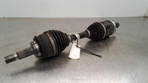 Begagnade Drivaxel, höger fram Toyota Hilux V/VI 2.8 D4D-F 16V 4x4 Pris € 266,20 Inklusive moms erbjuds av Autohandel Didier