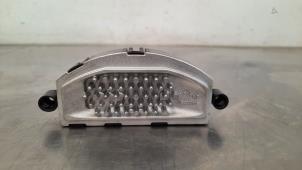 Begagnade Motstånd, kupéfläkt Mercedes Sprinter 3,5t (907.6/910.6) 317 CDI 2.0 D RWD Pris € 36,30 Inklusive moms erbjuds av Autohandel Didier