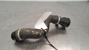 Gebruikte Radiateurslang Mercedes Sprinter 3,5t (907.6/910.6) 317 CDI 2.0 D RWD Prijs € 30,25 Inclusief btw aangeboden door Autohandel Didier